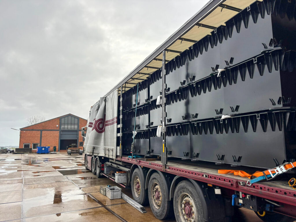 Transport nato pontoons