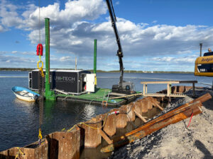 Werkplatform nato pontons met spudpalen